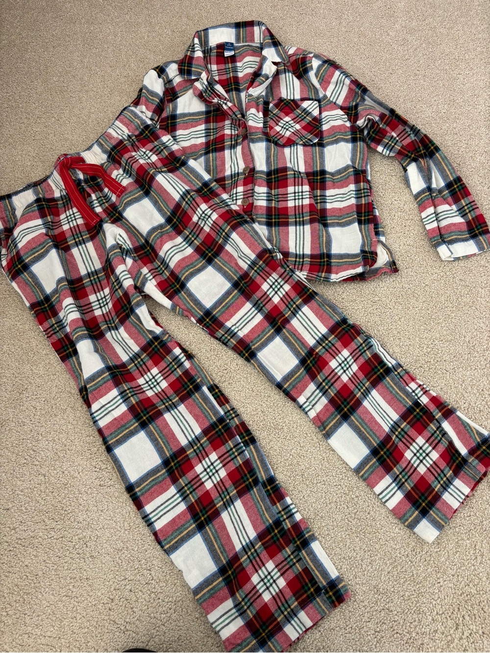 Women’s old navy red plaid flannel cotton long sleeve pajamas size XS petite